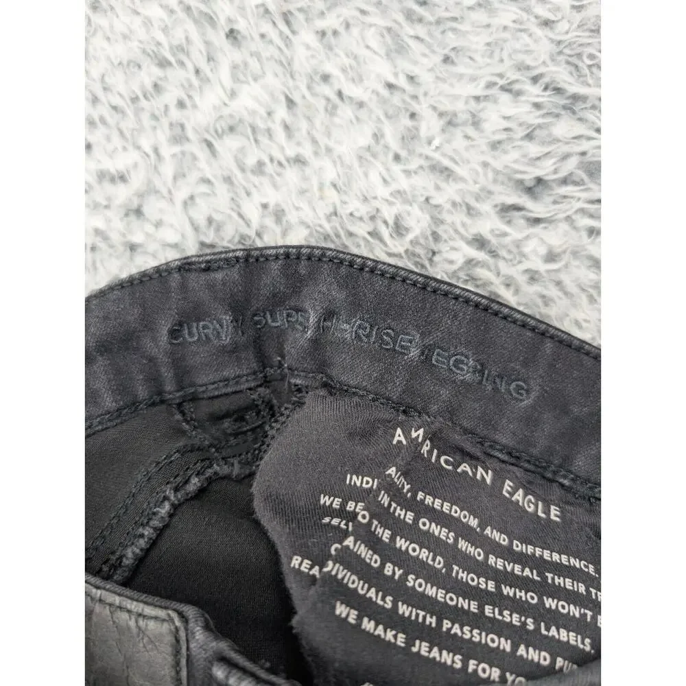 American Eagle Jeans Women 4 Black Distressed Denim Curvy Super Hi Rise Jegging - Picture 5 of 11